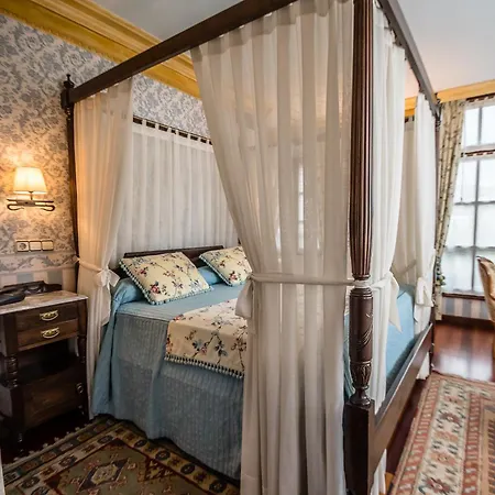 Palacete Real 4* Villamayor (Pilona)