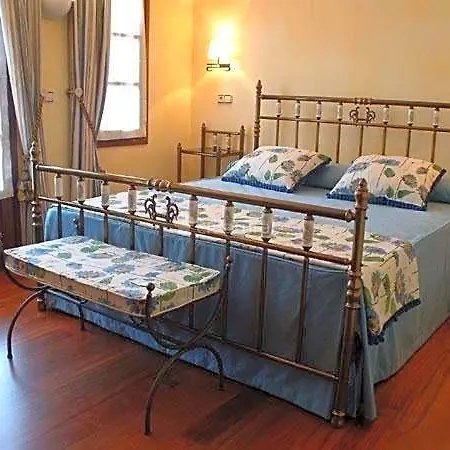 Palacete Real Hotel Villamayor (Pilona)
