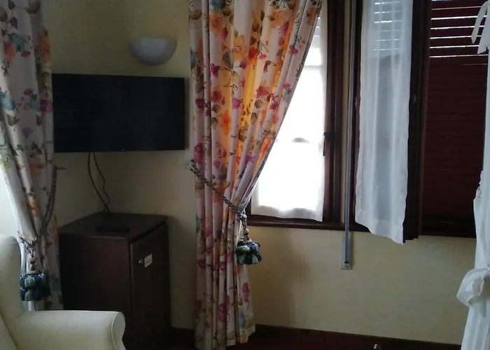 Hotel Palacete Real Villamayor (Pilona)